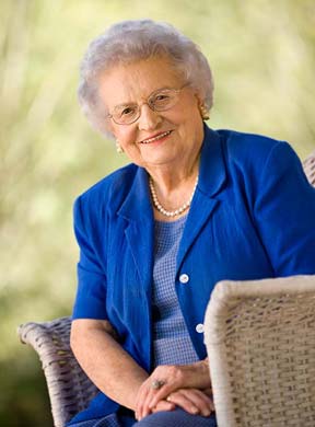 Alexine Hoyle
